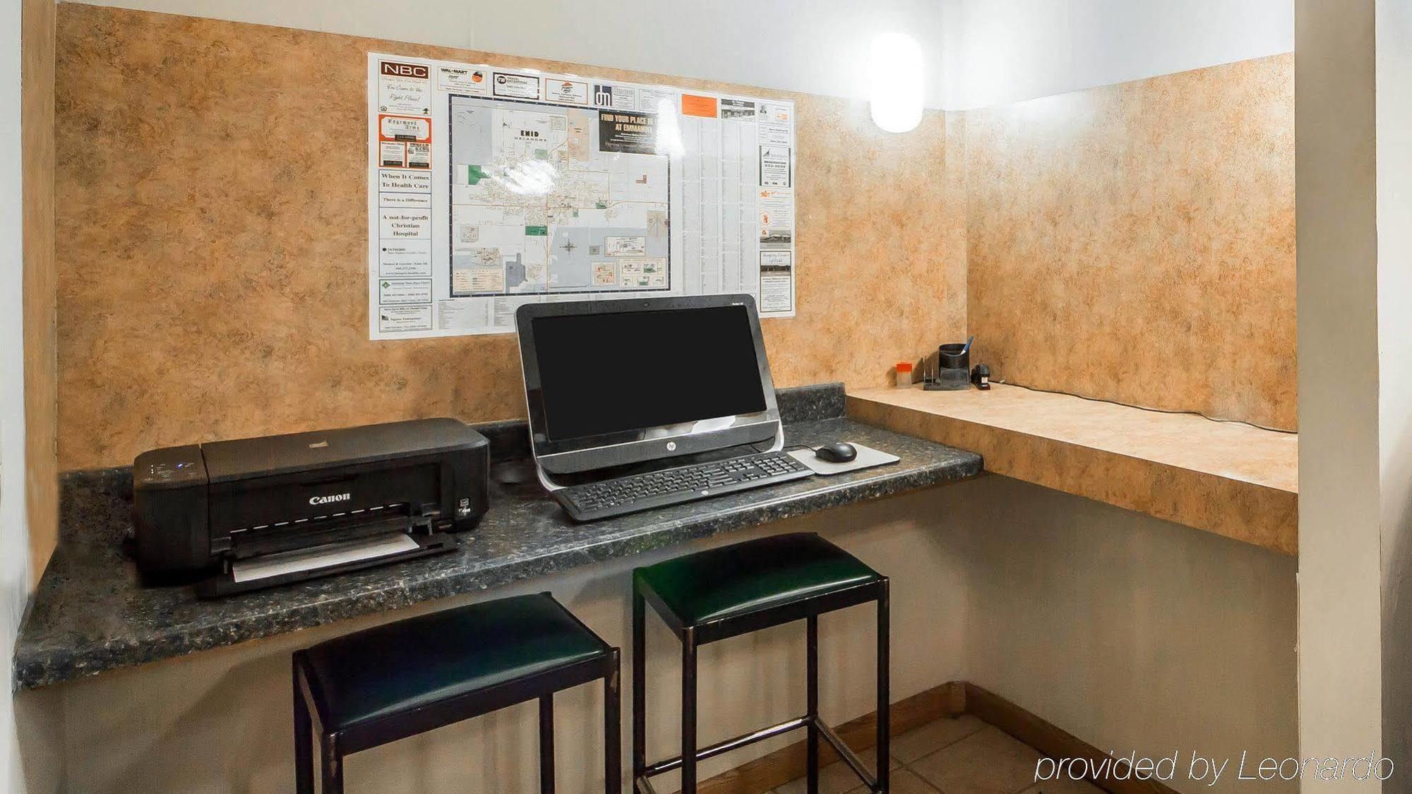 Western Inn And Suites Enid Екстериор снимка
