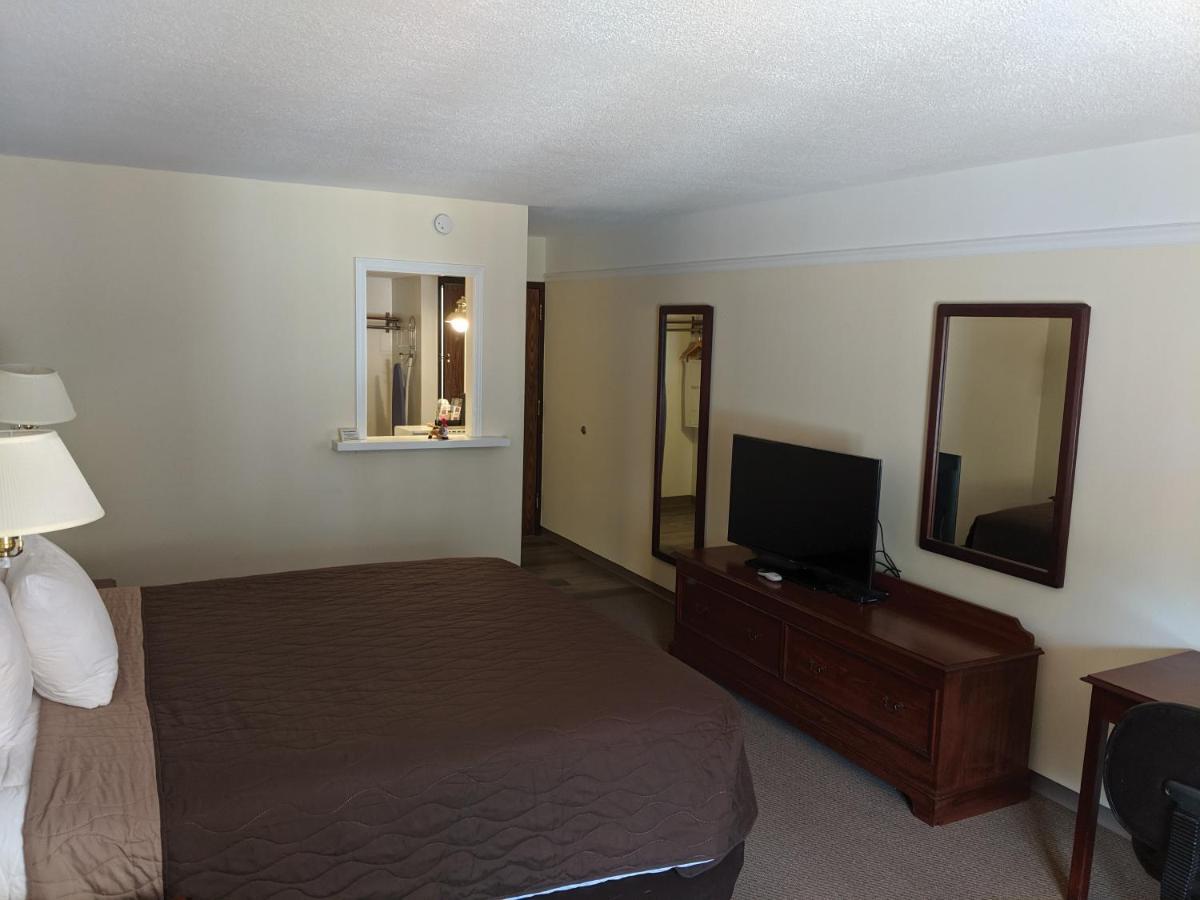 Western Inn And Suites Enid Екстериор снимка